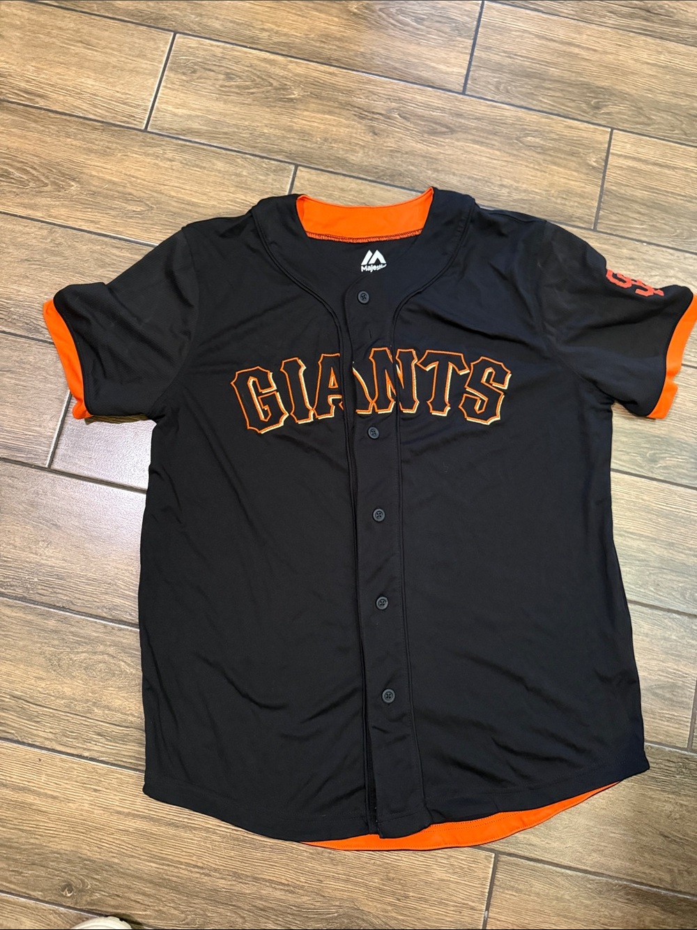 San Francisco Giants Majestic
Jersey Men’s size L